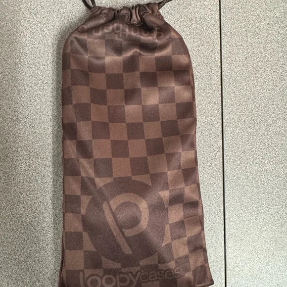 Loopy Brown Checkered - Picture 2 of 4